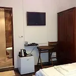 на гости при силвия Πανσιόν 3*
