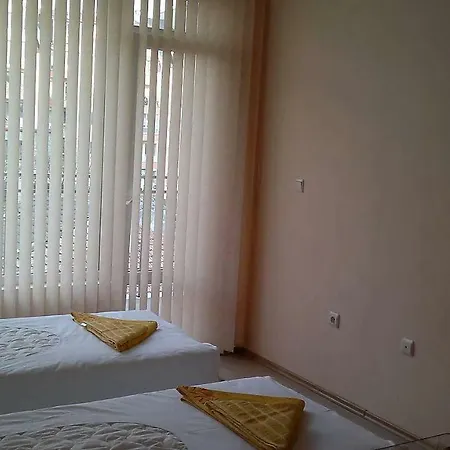 на гости при силвия * Obzor